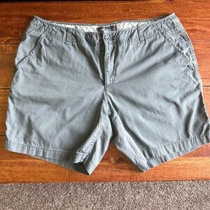 Women’s Eddie Bauer Gray Shorts Size 14